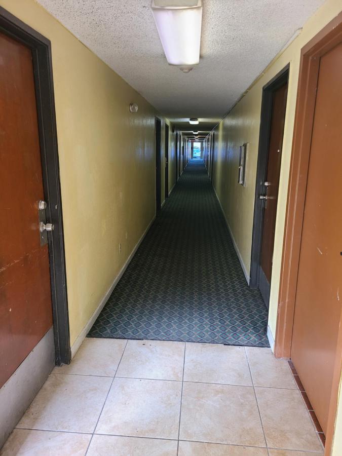 Motel Travelodge By Wyndham 2*