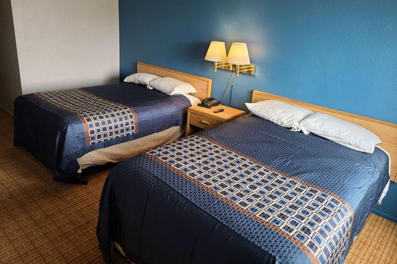 Travelodge By Wyndham Motel Stockton